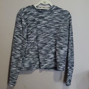 H&M sweater size large